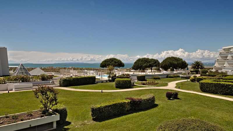 Jardins et piscine Résidence Ulysse